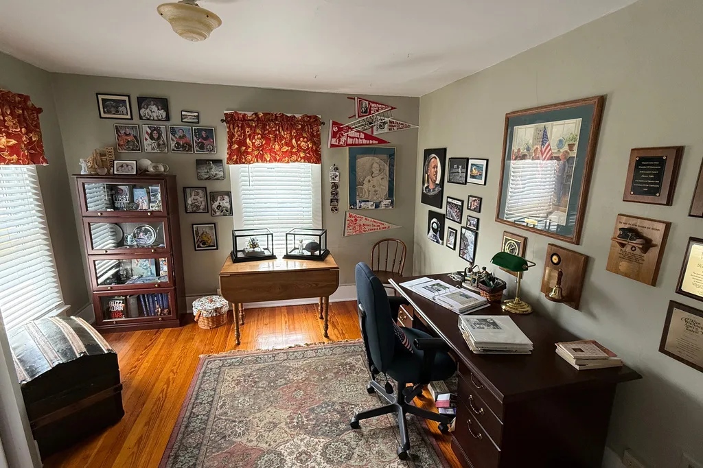 Gallery image
